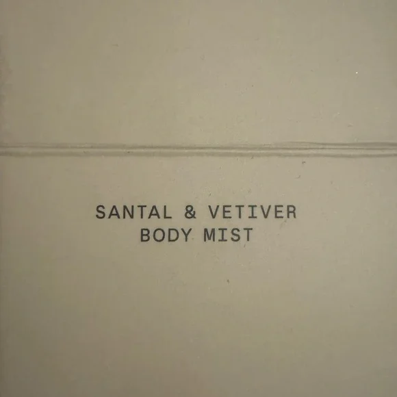 Salt & Stone Santal & Vetiver Body Mist - Picture 3 of 4